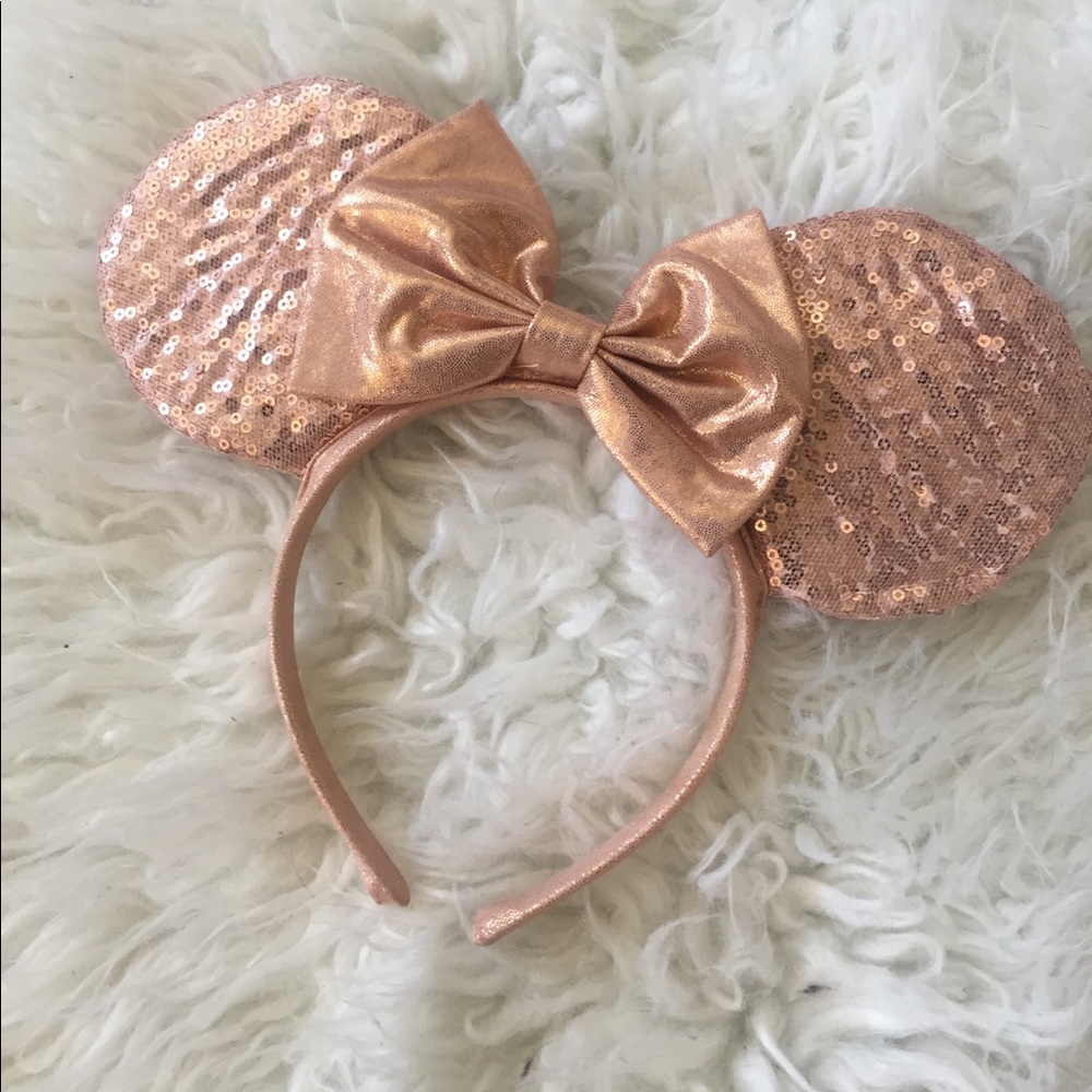 Rose Gold Minnie Mouse Ears!